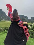 Hang Mua Central Homestay