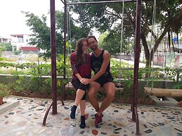 Hang Mua Central Homestay