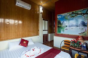 Hang Mua Central Homestay