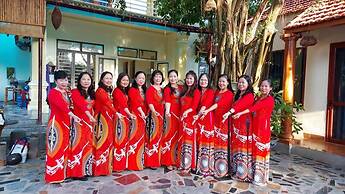 Hang Mua Central Homestay