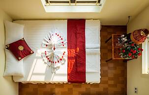 Hang Mua Central Homestay