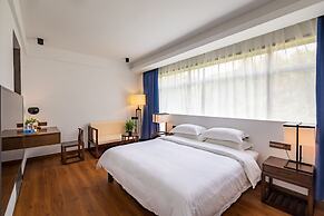 Zhangjiajie xinwu holiday house