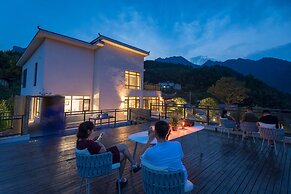 Zhangjiajie xinwu holiday house