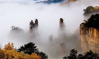 Zhangjiajie xinwu holiday house