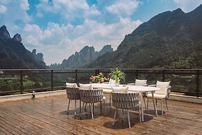 Zhangjiajie xinwu holiday house