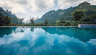 Zhangjiajie xinwu holiday house