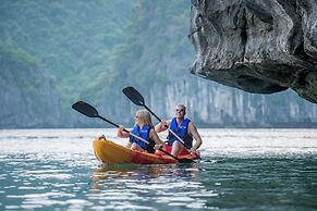 Heritage Line Ylang Cruise – Ha Long Bay & Lan Ha Bay