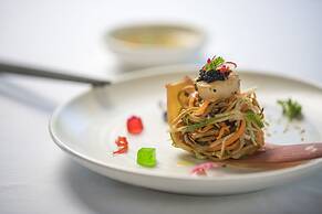 Heritage Line Ylang Cruise – Ha Long Bay & Lan Ha Bay