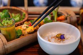 Heritage Line Ylang Cruise – Ha Long Bay & Lan Ha Bay