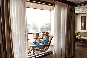 Heritage Line Ylang Cruise – Ha Long Bay & Lan Ha Bay