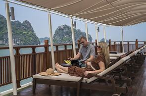Heritage Line Ylang Cruise – Ha Long Bay & Lan Ha Bay