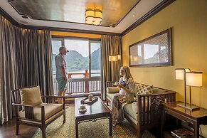 Heritage Line Ylang Cruise – Ha Long Bay & Lan Ha Bay