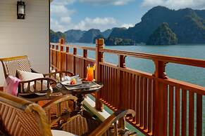 Heritage Line Ylang Cruise – Ha Long Bay & Lan Ha Bay