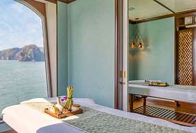 Heritage Line Ylang Cruise – Ha Long Bay & Lan Ha Bay