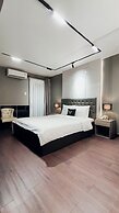 M&H Hotel