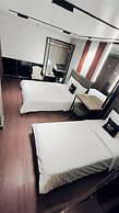 M&H Hotel