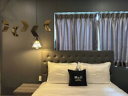 M&H Hotel