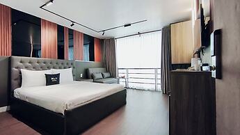 M&H Hotel