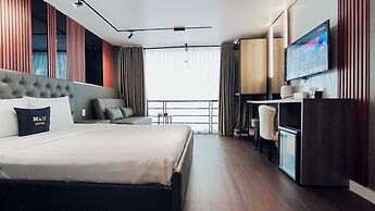 M&H Hotel