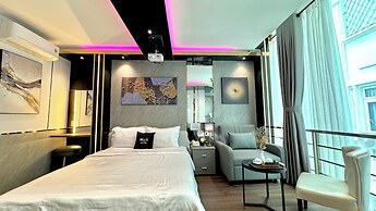 M&H Hotel