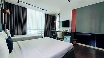 M&H Hotel