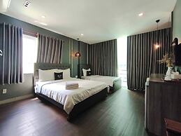 M&H Hotel