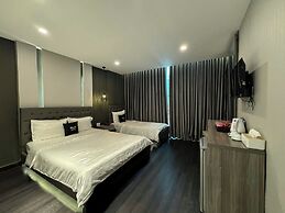 M&H Hotel
