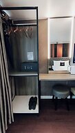 M&H Hotel