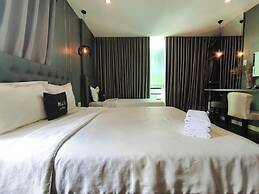 M&H Hotel