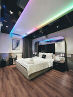 M&H Hotel