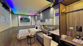 M&H Hotel