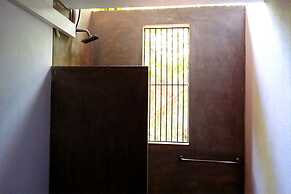 Fresco Lion Villa - Hostel