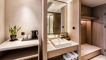 Zhangjiagang Suning Auraya Hotel