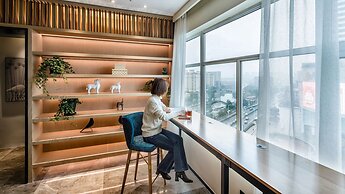 Zhangjiagang Suning Auraya Hotel