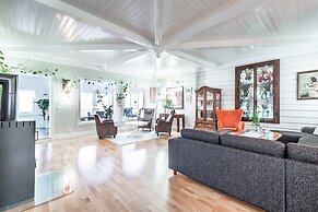 By the Sea  Luxury Villa