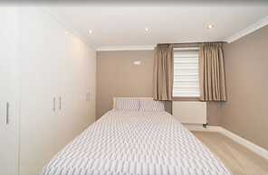 Newly Refurbished Flat Hyde Park London