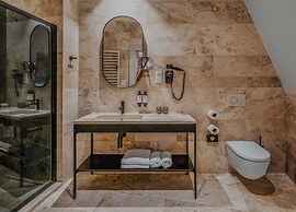 Mottl House by Adrez