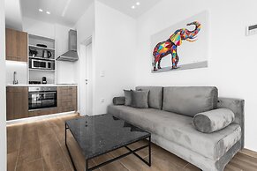 Penthouse Level 8 Nilie Hospitality MGMT