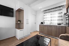 Penthouse Level 8 Nilie Hospitality MGMT