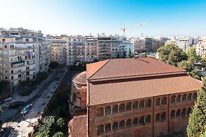 Penthouse Level 8 Nilie Hospitality MGMT