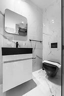 Penthouse Level 8 Nilie Hospitality MGMT