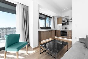 Penthouse Level 8 Nilie Hospitality MGMT