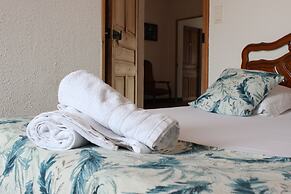 Hôtel Restaurant Les Saladelles