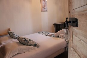 Hôtel Restaurant Les Saladelles