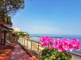 Brezza Marina Guesthouse