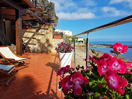 Brezza Marina Guesthouse