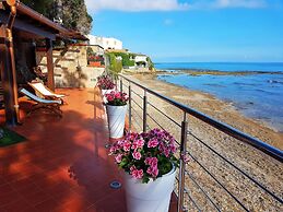 Brezza Marina Guesthouse