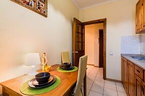 Apartment on Oruzheinyi 13 bld 2