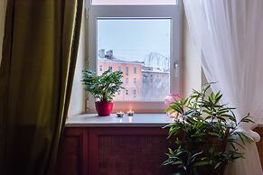 Apartment on Oruzheinyi 13 bld 2