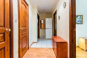 Apartment on Oruzheinyi 13 bld 2